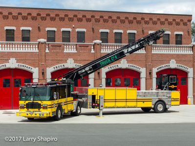 Ashburn Volunteer Fire Rescue Department VA Ferrara tractor-drawn aerial shapirophotography.net Larry Shapiro photographer